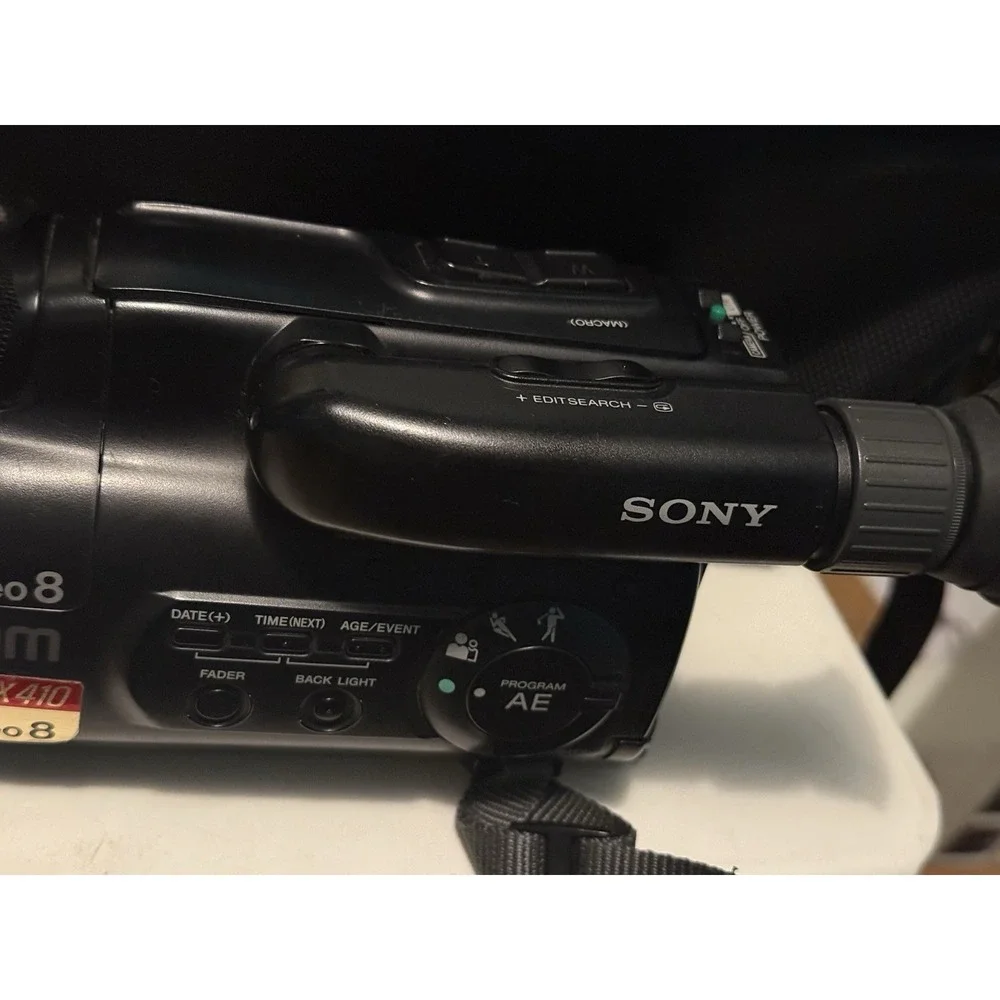 Vintage Sony CCD-FX410  Video Camera Recorder , With Case , ( Untested)